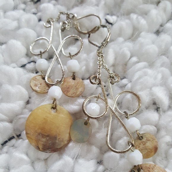 Shell Earrings - Picture 1 of 2